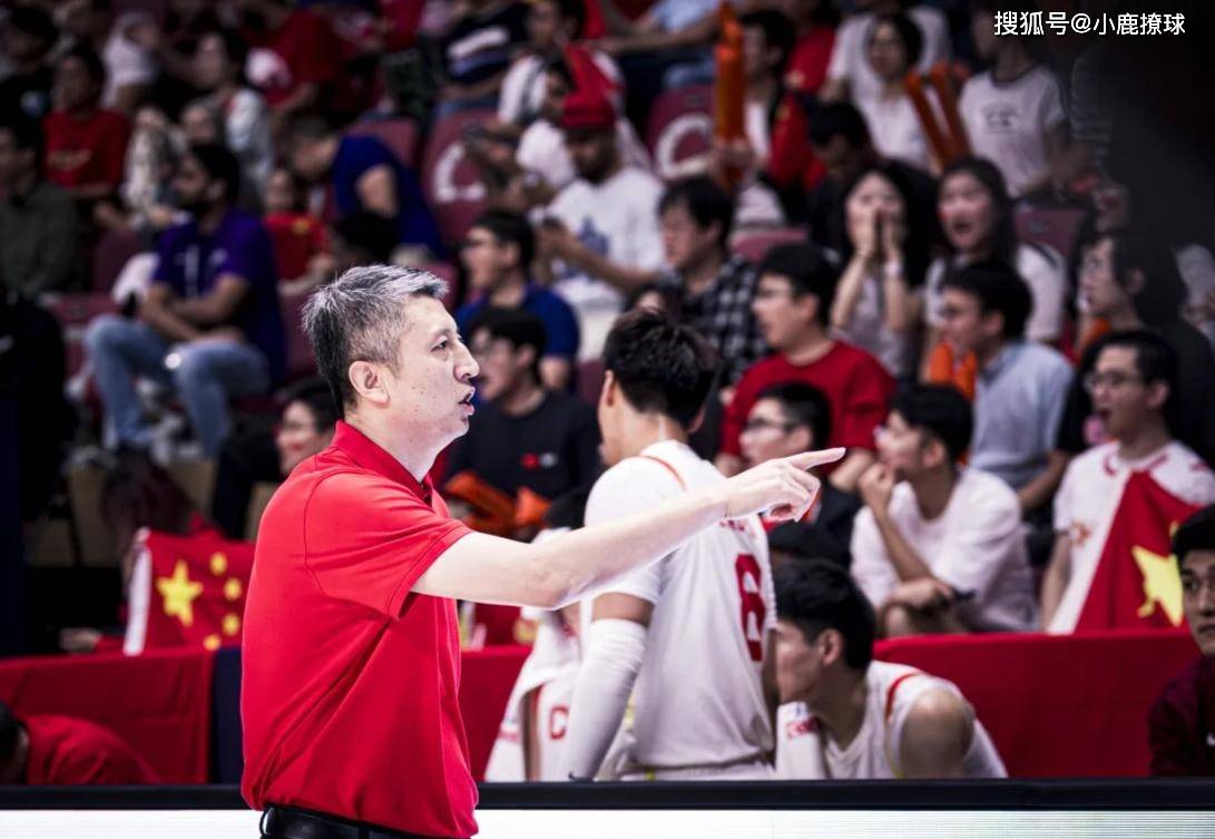 一场CBA没打却混成国家队首发！又一超级锋线崛起，郭士强赌对了