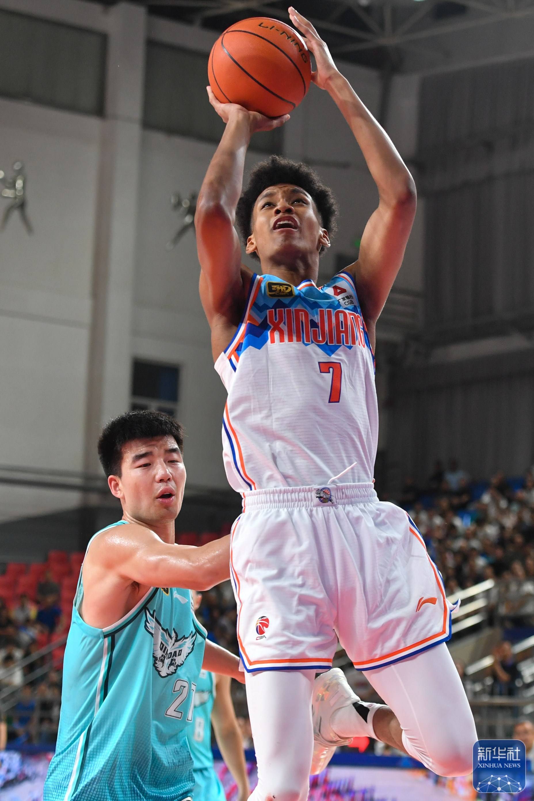 篮球｜CBA夏季联赛：新疆伊力特胜青岛国信制药