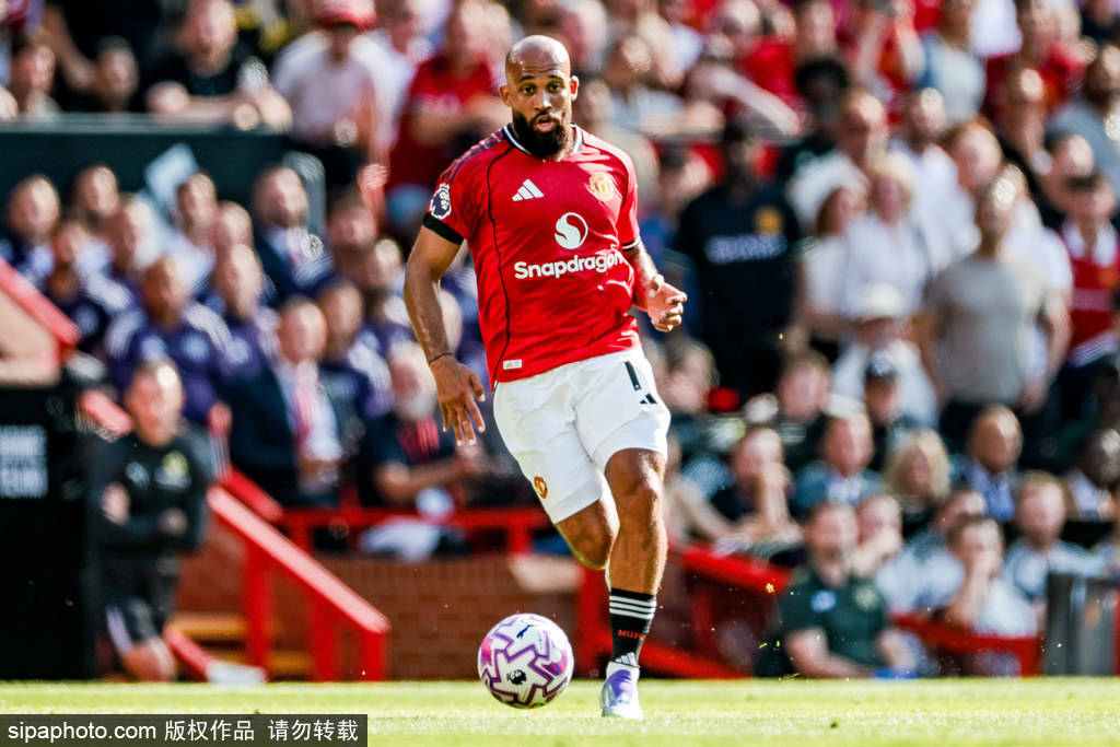 英超BIG6新援首轮比拼：“詹库”拯救曼联？阿森纳要被坑？