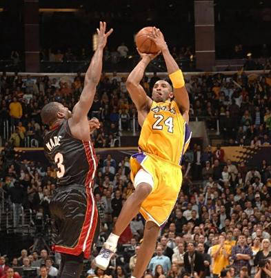 姚明两次拒绝湖人队合作科比，缔造总冠军可能性