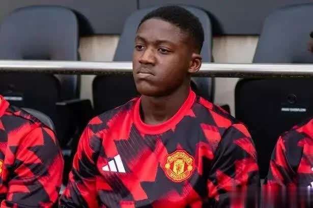 竞争不过B费！曝曼联太子冬窗离队，只为参加世界杯