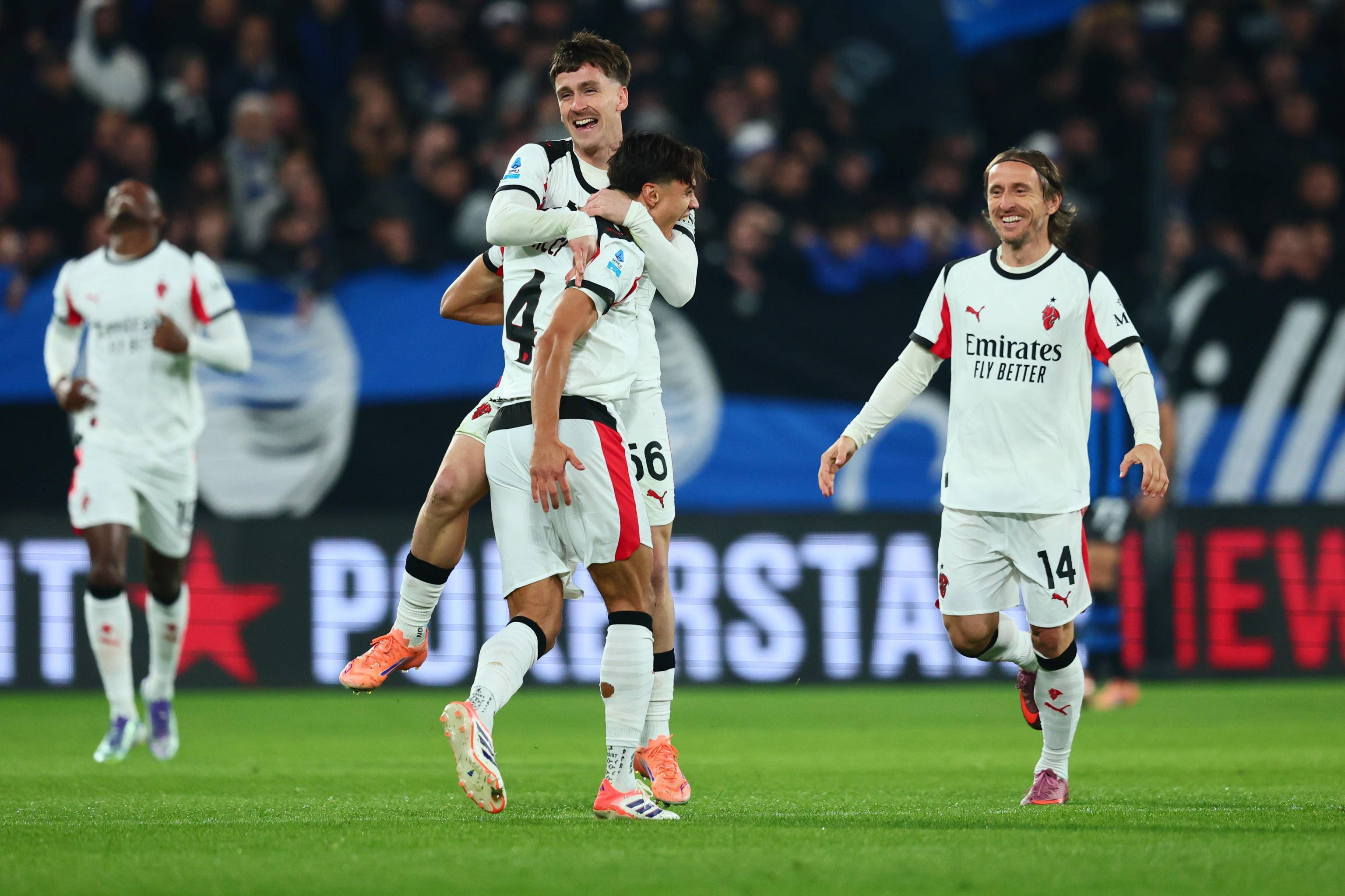 （外代二线）足球——意甲：亚特兰大平AC米兰