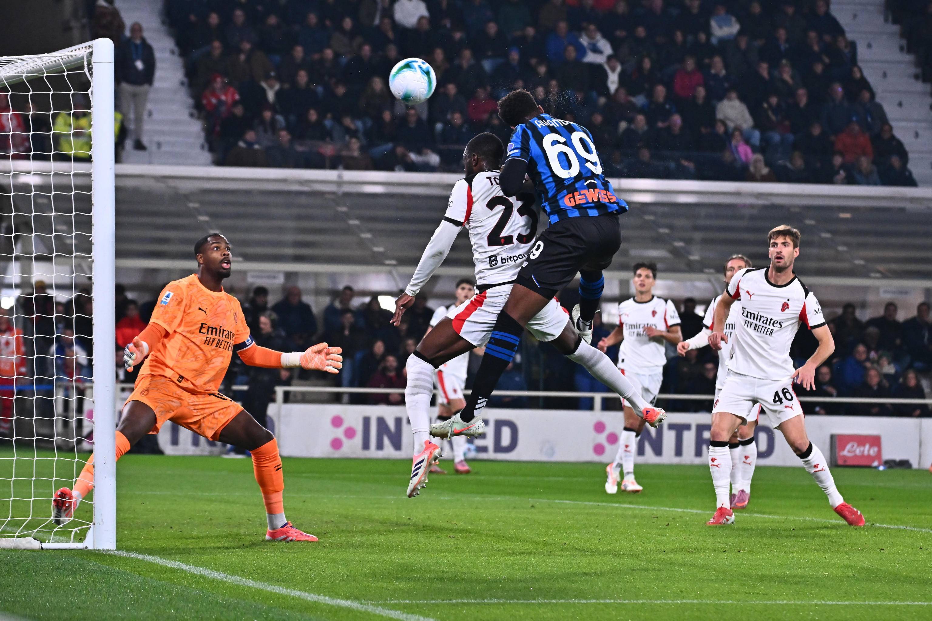 （外代二线）足球——意甲：亚特兰大平AC米兰