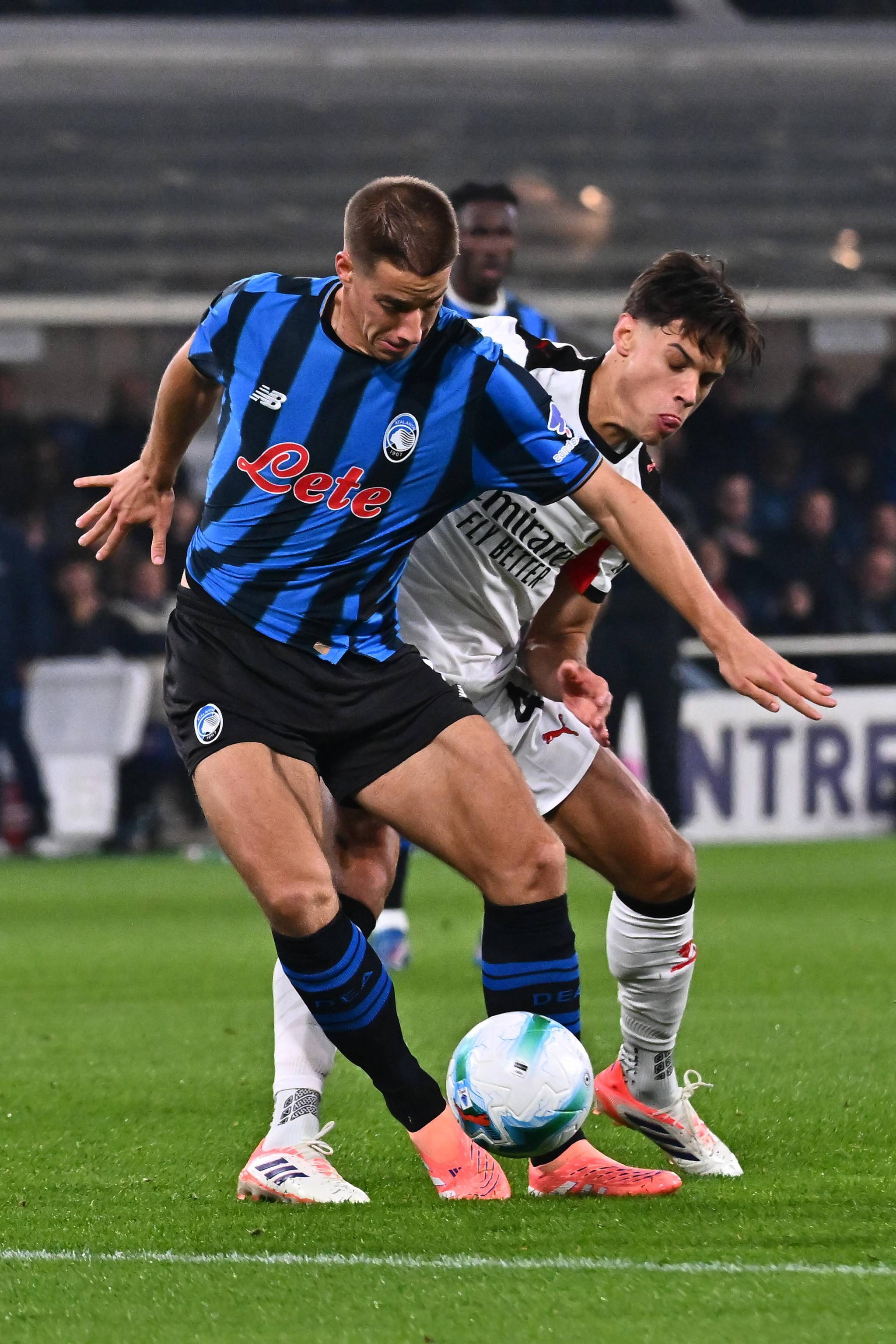 （外代二线）足球——意甲：亚特兰大平AC米兰