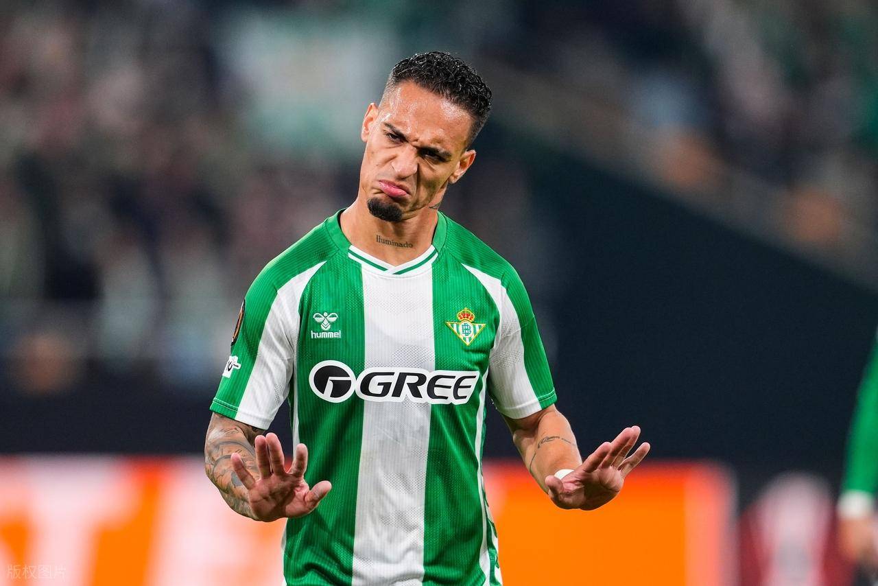 曼联的痛:25岁安东尼无敌跑位后惊艳吊射,现场视角,太丝滑了