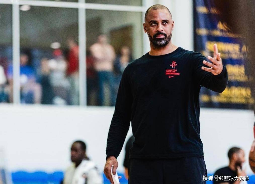 火箭队2连胜,乌度卡暗示:杜兰特或许缺阵更久?暂无复出时间表