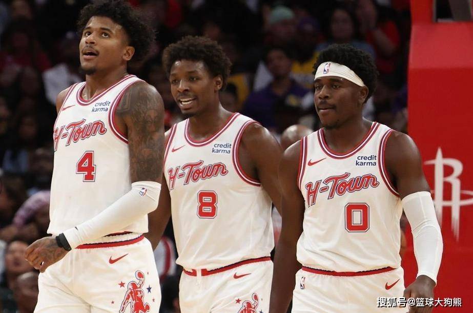 火箭队2连胜,乌度卡暗示:杜兰特或许缺阵更久?暂无复出时间表